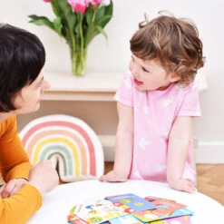 Peek-a-Boo Riddles | Banana Panda(Peek A Boo Riddles Banana Panda) -Curious Bear Toys 9788365773418 LS1