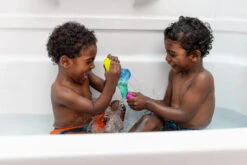 Skwooshlz Water Toy | Möbi(Skwooshlz Water Toy Mobi) -Curious Bear Toys SkwooshlzLive8