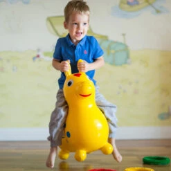 Rody Inflatable Bounce Horse - Pink(Rody Inflatable Bounce Horse Pink) 4 Rody Inflatable Bounce Horse - Pink(Rody Inflatable Bounce Horse Pink) -Curious Bear Toys rody horse pink3